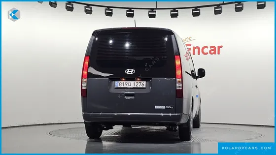 HYUNDAI STARIA L3.5 CARGO 5-SEATER