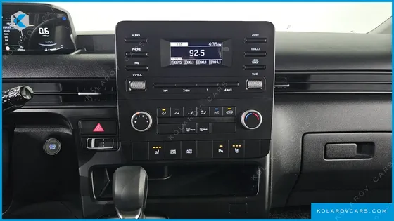 HYUNDAI STARIA L3.5 CARGO 5-SEATER