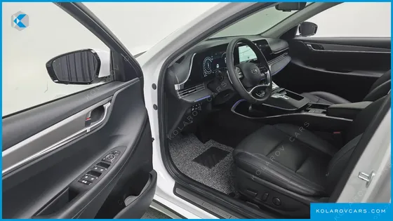 HYUNDAI GRANDEUR LE BLANC