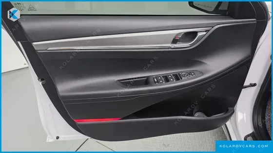 HYUNDAI GRANDEUR LE BLANC