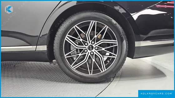GENESIS G90 GASOLINE 3.5 TURBO AWD