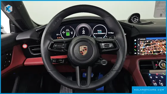 PORSCHE TAYCAN GTS