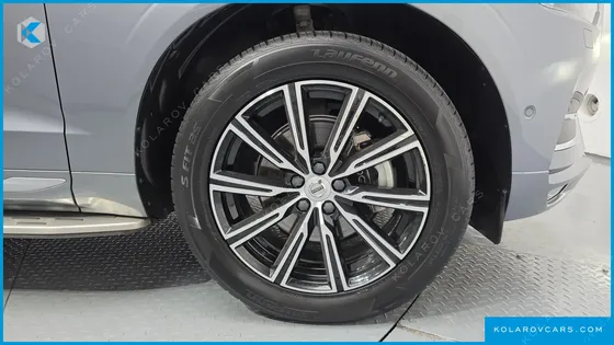 VOLVO XC60 B5 INSCRIPTION