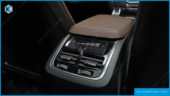 VOLVO XC60 B5 INSCRIPTION