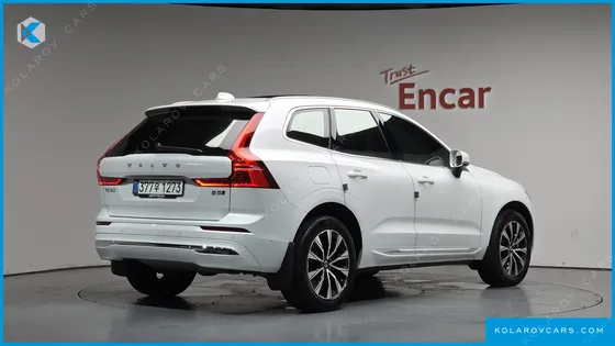 VOLVO XC60 B5 ULTRA BRIGHT