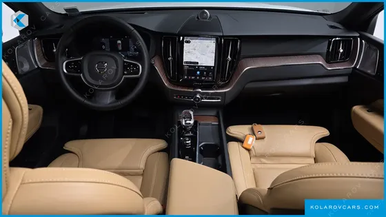 VOLVO XC60 B5 ULTRA BRIGHT