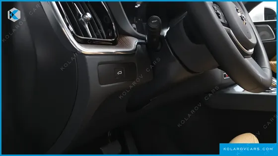 VOLVO XC60 B5 ULTRA BRIGHT