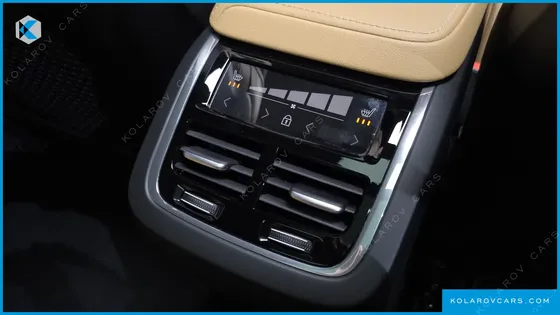 VOLVO XC60 B5 ULTRA BRIGHT