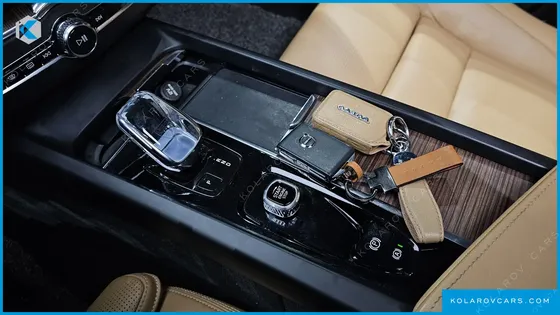 VOLVO XC60 B5 INSCRIPTION