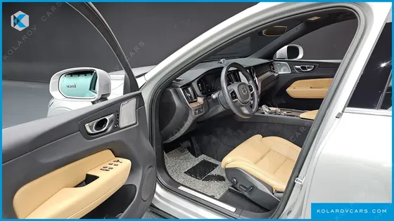 VOLVO XC60 B5 INSCRIPTION