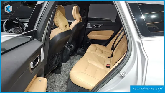 VOLVO XC60 B5 INSCRIPTION