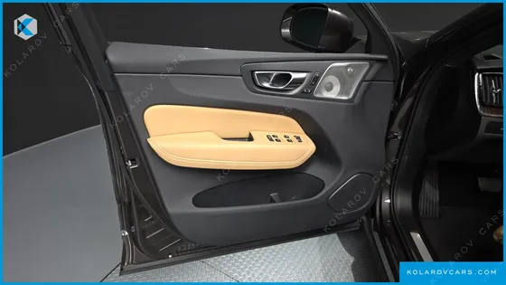 VOLVO XC60 B5 ULTRA BRIGHT
