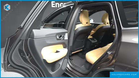 VOLVO XC60 B5 ULTRA BRIGHT