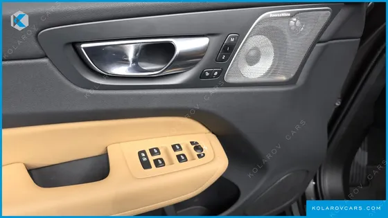 VOLVO XC60 B5 ULTRA BRIGHT