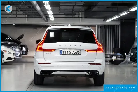 VOLVO XC60 T8 R-DESIGN
