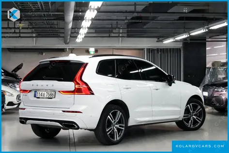 VOLVO XC60 T8 R-DESIGN