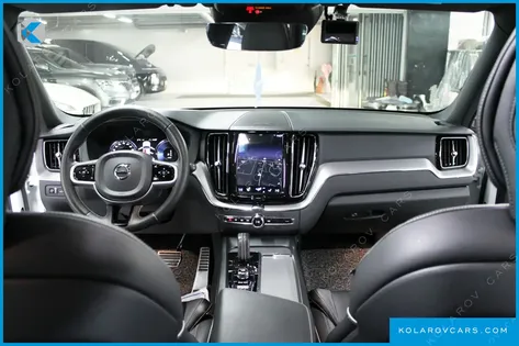 VOLVO XC60 T8 R-DESIGN