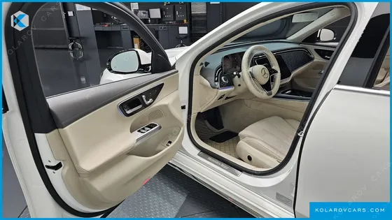 MERCEDES E-CLASS E220D 4MATIC EXCLUSIVE