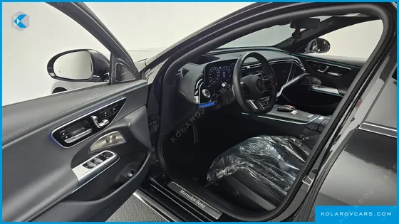 MERCEDES E-CLASS E300 4MATIC AMG LINE