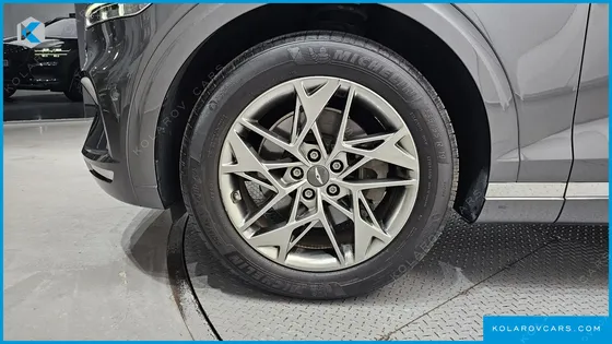 GENESIS GV70 2.5T GASOLINE 2WD