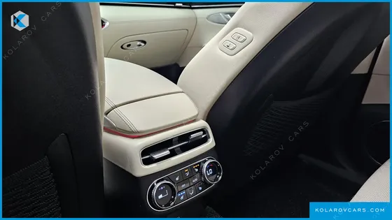 GENESIS GV70 2.5T GASOLINE 2WD