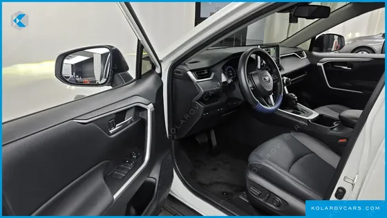 TOYOTA RAV4 2.5 2WD HYBRID XLE