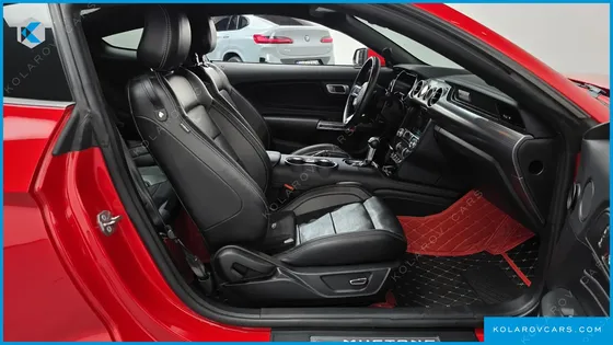 FORD MUSTANG GT COUPE