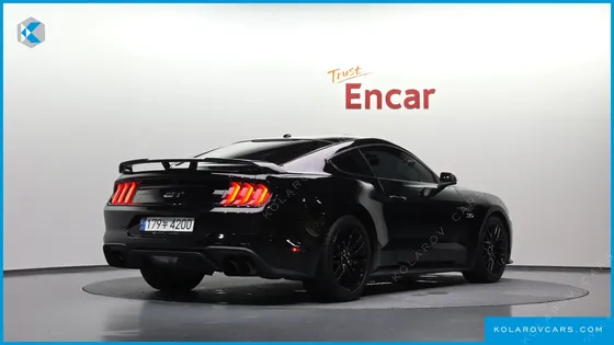 FORD MUSTANG GT COUPE