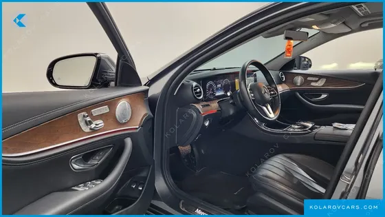 MERCEDES E-CLASS E300E 4MATIC EXCLUSIVE