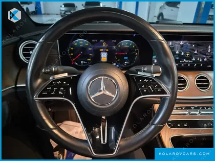 MERCEDES E-CLASS E300E 4MATIC EXCLUSIVE