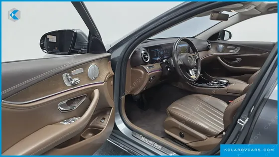 MERCEDES E-CLASS E300 4MATIC EXCLUSIVE