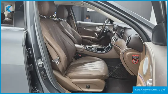 MERCEDES E-CLASS E300 4MATIC EXCLUSIVE
