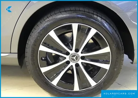 MERCEDES E-CLASS E300E 4MATIC EXCLUSIVE
