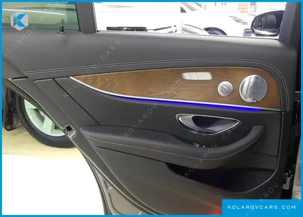 MERCEDES E-CLASS E300E 4MATIC EXCLUSIVE