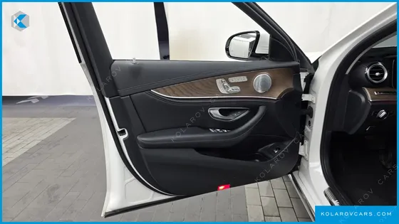 MERCEDES E-CLASS E300 4MATIC EXCLUSIVE