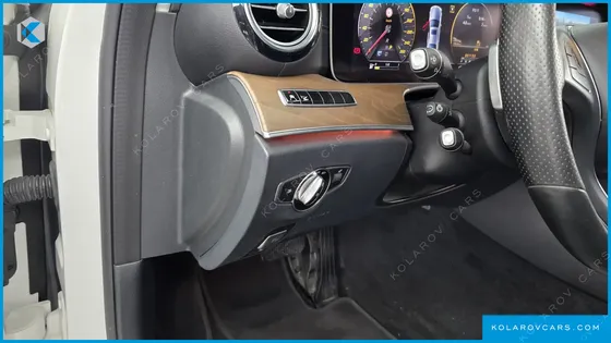 MERCEDES E-CLASS E300 4MATIC EXCLUSIVE