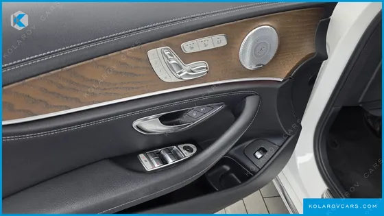 MERCEDES E-CLASS E300 4MATIC EXCLUSIVE