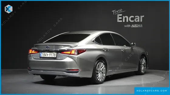 LEXUS ES LUXURY PLUS