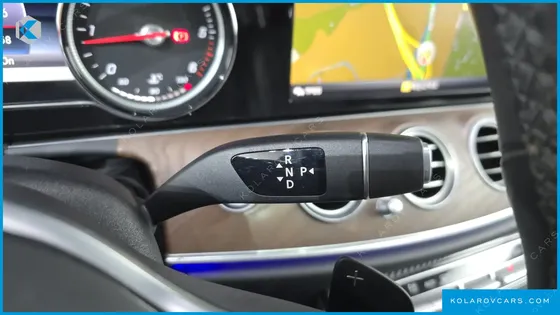 MERCEDES E-CLASS E220D EXCLUSIVE