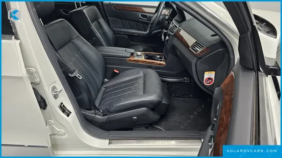 MERCEDES E-CLASS E300 ELEGANCE