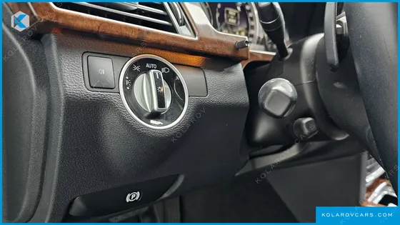 MERCEDES E-CLASS E300 ELEGANCE