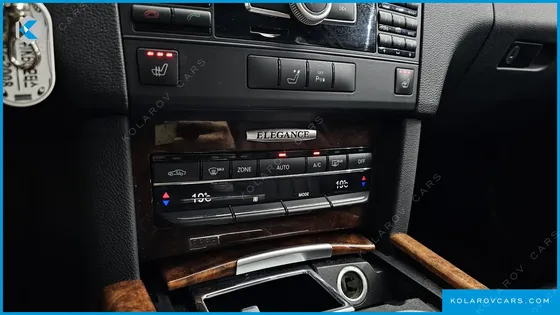 MERCEDES E-CLASS E300 ELEGANCE