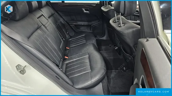 MERCEDES E-CLASS E300 ELEGANCE