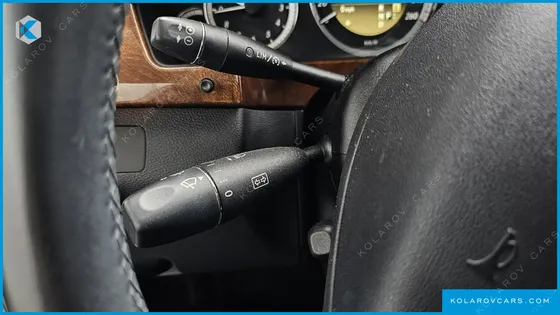 MERCEDES E-CLASS E300 ELEGANCE