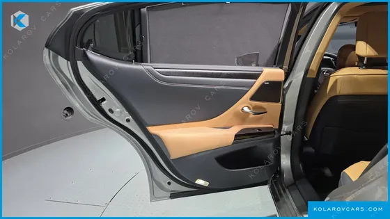 LEXUS ES EXECUTIVE