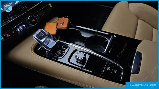VOLVO S90 T8 AWD ULTRA BRIGHT