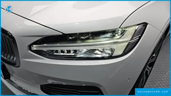 VOLVO S90 T8 AWD ULTRA BRIGHT