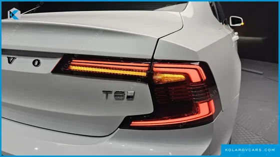 VOLVO S90 T8 AWD ULTRA BRIGHT