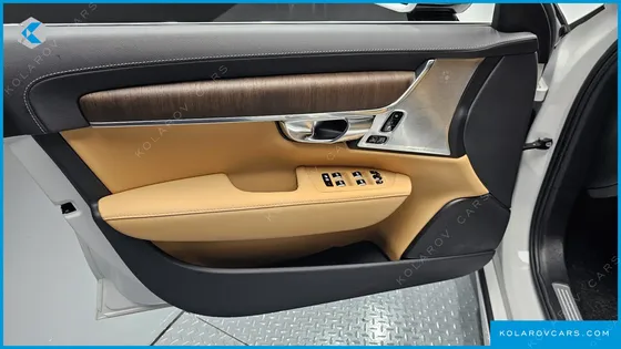 VOLVO S90 T8 AWD ULTRA BRIGHT