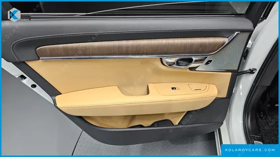 VOLVO S90 T8 AWD ULTRA BRIGHT